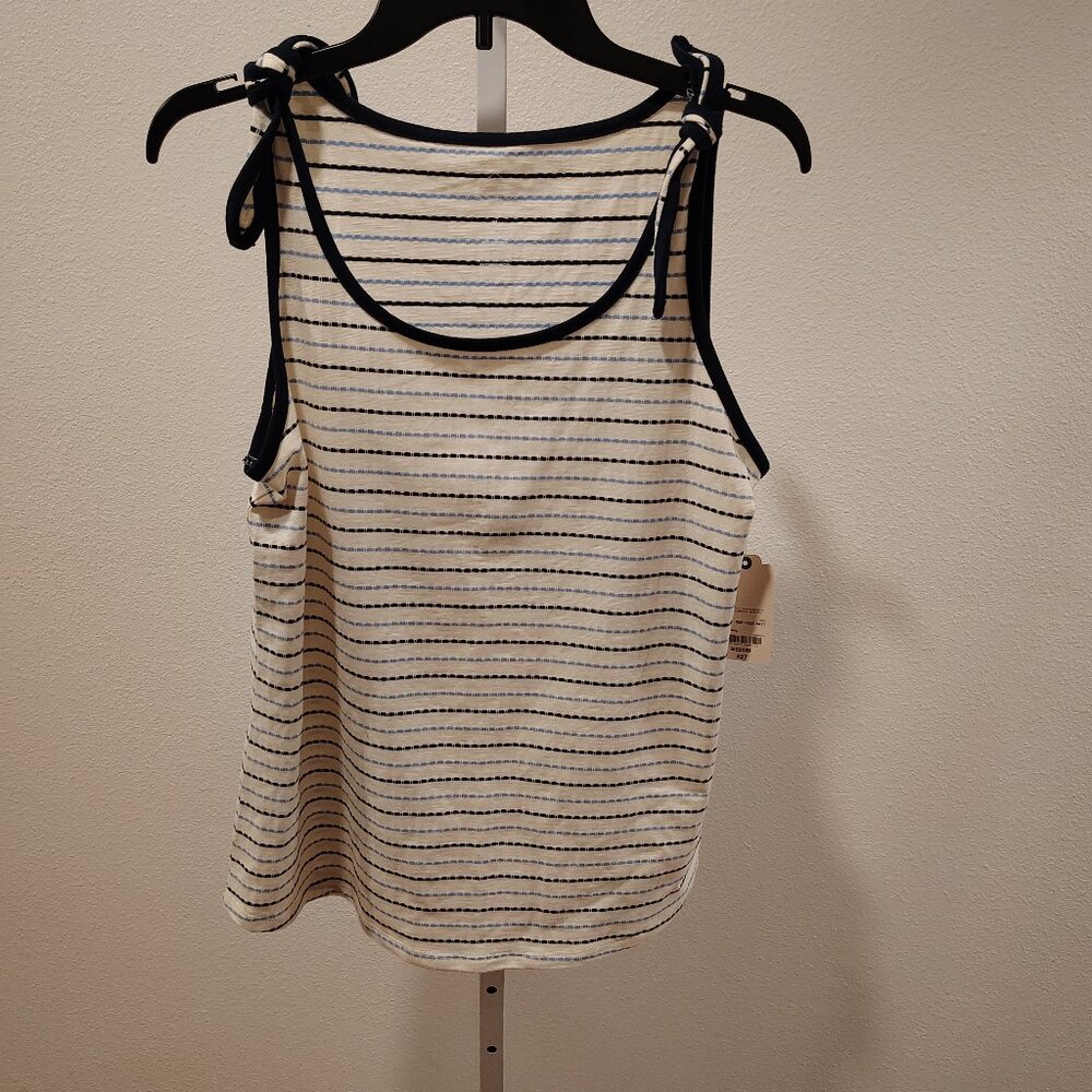 St. John's Bay Women's Tank Top Size Medium NWT Blue & White Stripe